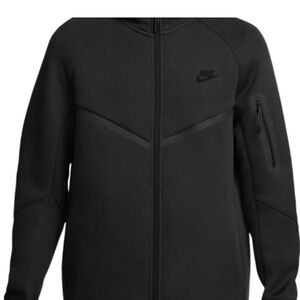 Nike Men's black  Performance hoodie